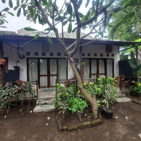 Bintang Guesthouse Gili Trawangan Exterior foto