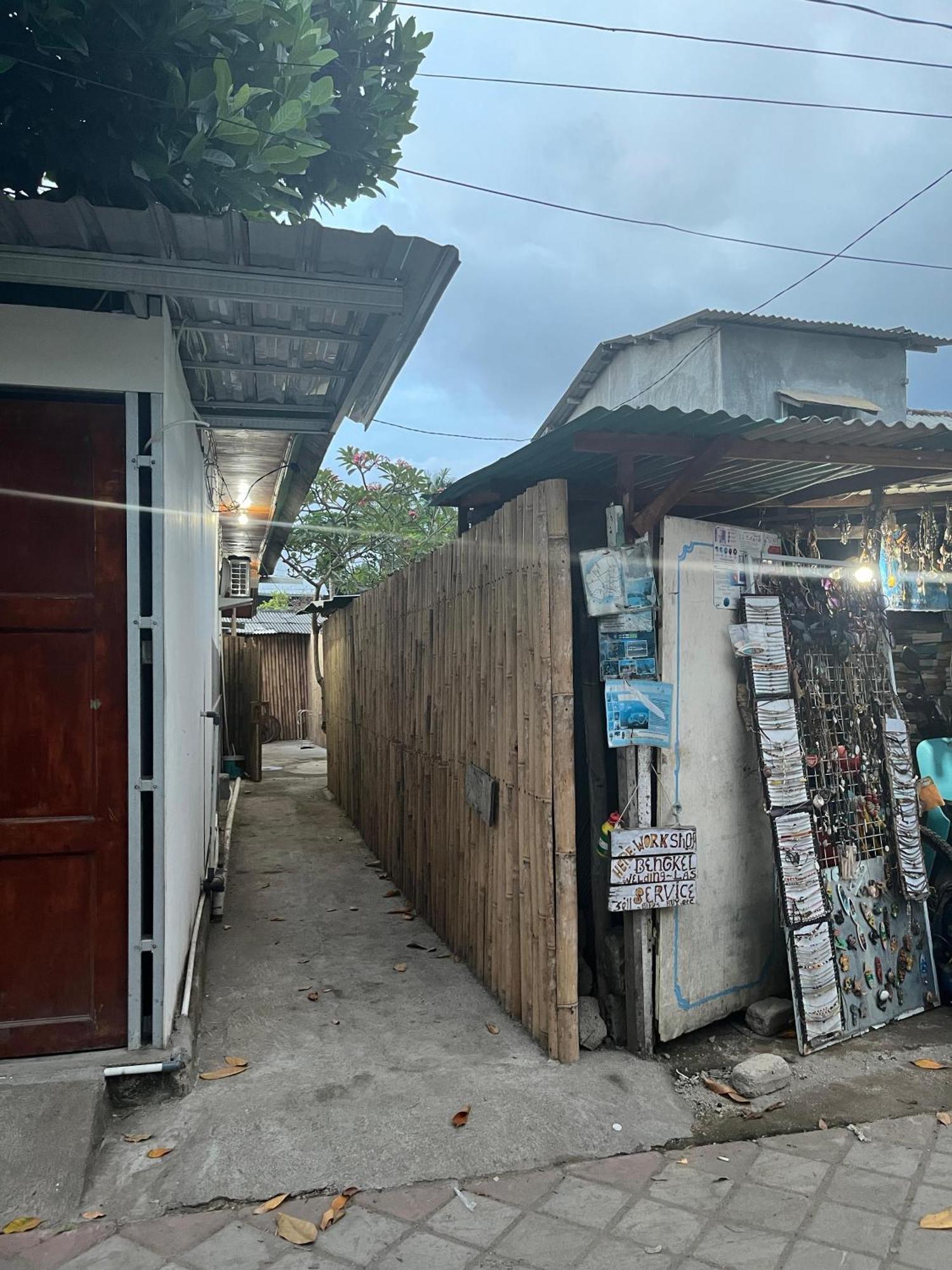 Bintang Guesthouse Gili Trawangan Exterior foto
